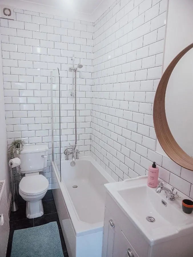 Immaculate Luxury Apartment 700 Mtrs From The Beach Bournemouth 0*,  United Kingdom